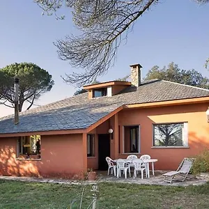 Grandes Familias Chalet Seva